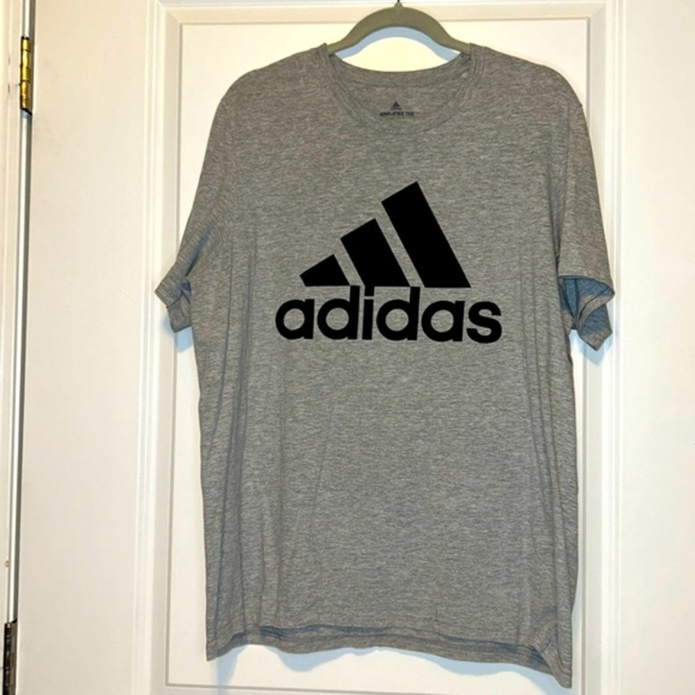Adidas Men’s Size Xl Grey and Black T-Shirt